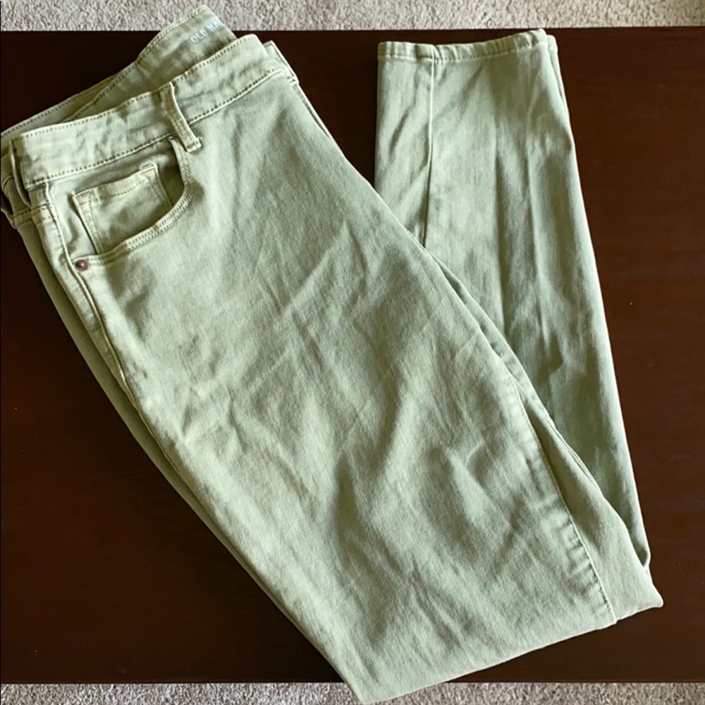 light green jeans!